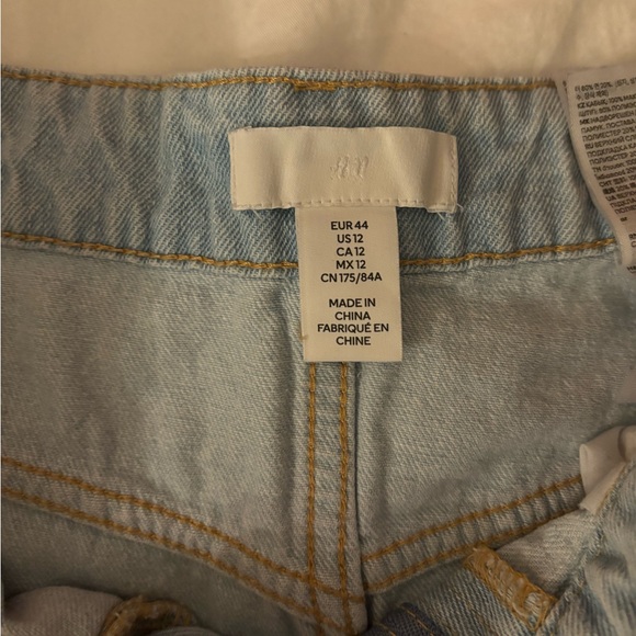 Jean Shorts - Picture 2 of 3